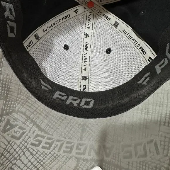Fanatics LA Kings Authentic Pro Hat Mens S/M Black Gray Flexfit NHL - Picture 5 of 8